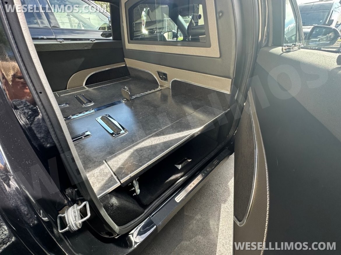 Photo of Funeral for sale: 2019 Lincoln Nautilus Grand Legacy Limited by MK Coach