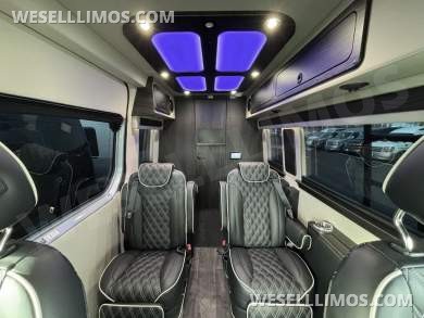 2026 Mercedes-Benz Discovery Adventure 8-Passenger Luxury Sprinter - Sprinter for Sale in Troy, OH - Photo 4
