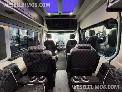 2026 Mercedes-Benz Discovery Adventure 8-Passenger Luxury Sprinter - Sprinter for Sale in Troy, OH - Photo 5