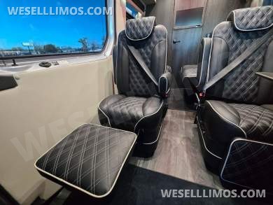 2026 Mercedes-Benz Discovery Adventure 8-Passenger Luxury Sprinter - Sprinter for Sale in Troy, OH - Photo 11