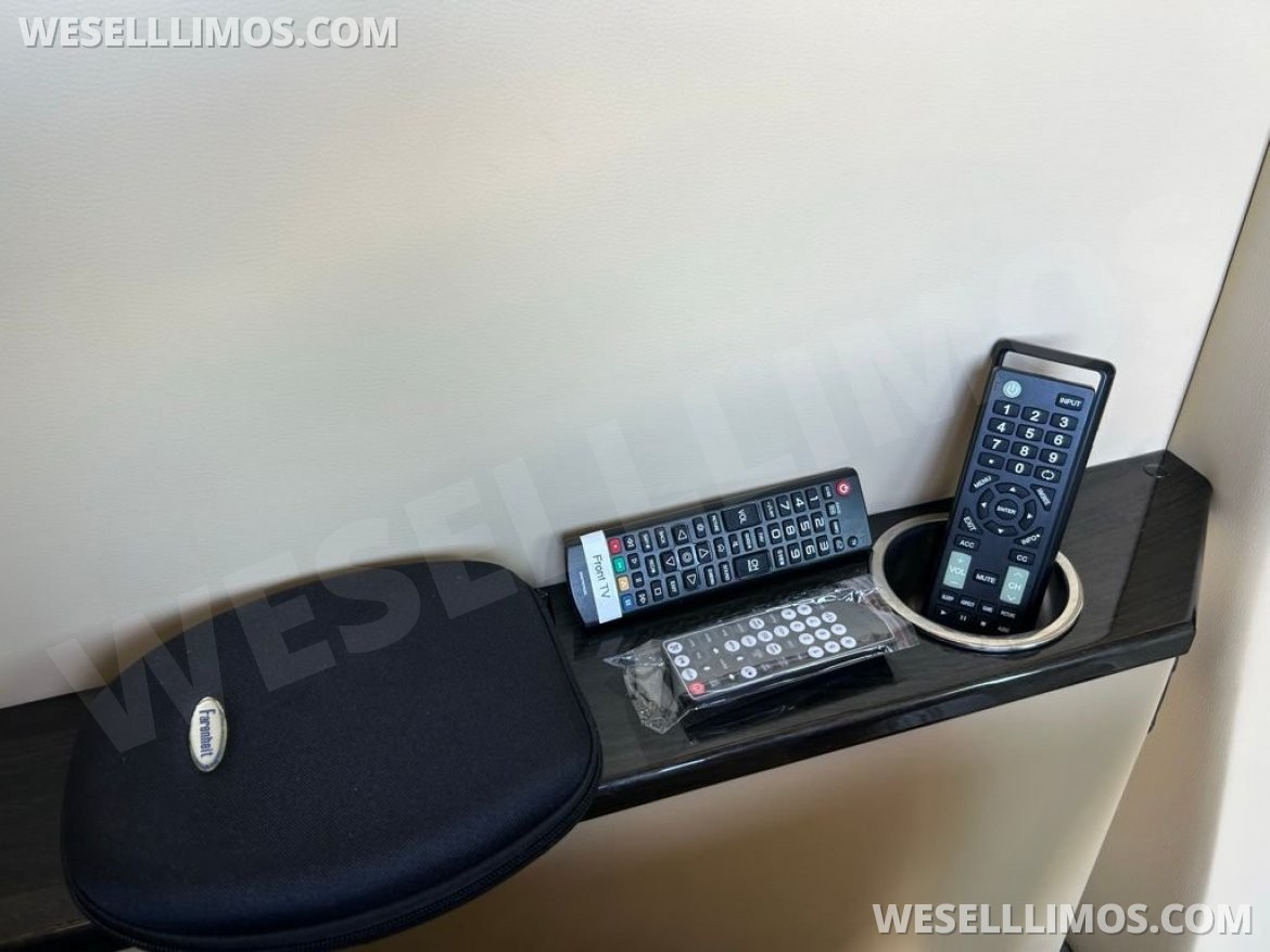 Photo of Sprinter for sale: 2021 Mercedes-Benz Discovery Executive 170" by Midwest Automotive Designs