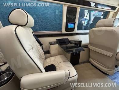2021 Mercedes-Benz Midwest Automotive Luxe Cruiser 10-Passenger Luxury Sprinter - Sprinter for Sale in Troy, OH - Photo 45