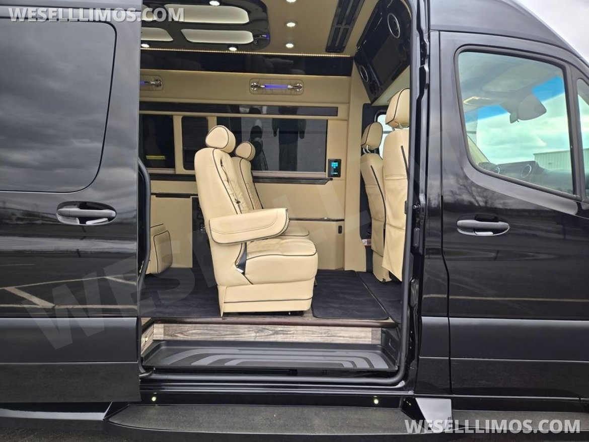 Photo of Sprinter for sale: 2020 Mercedes-Benz Luxe Cruiser by Midwest Automotive Designs