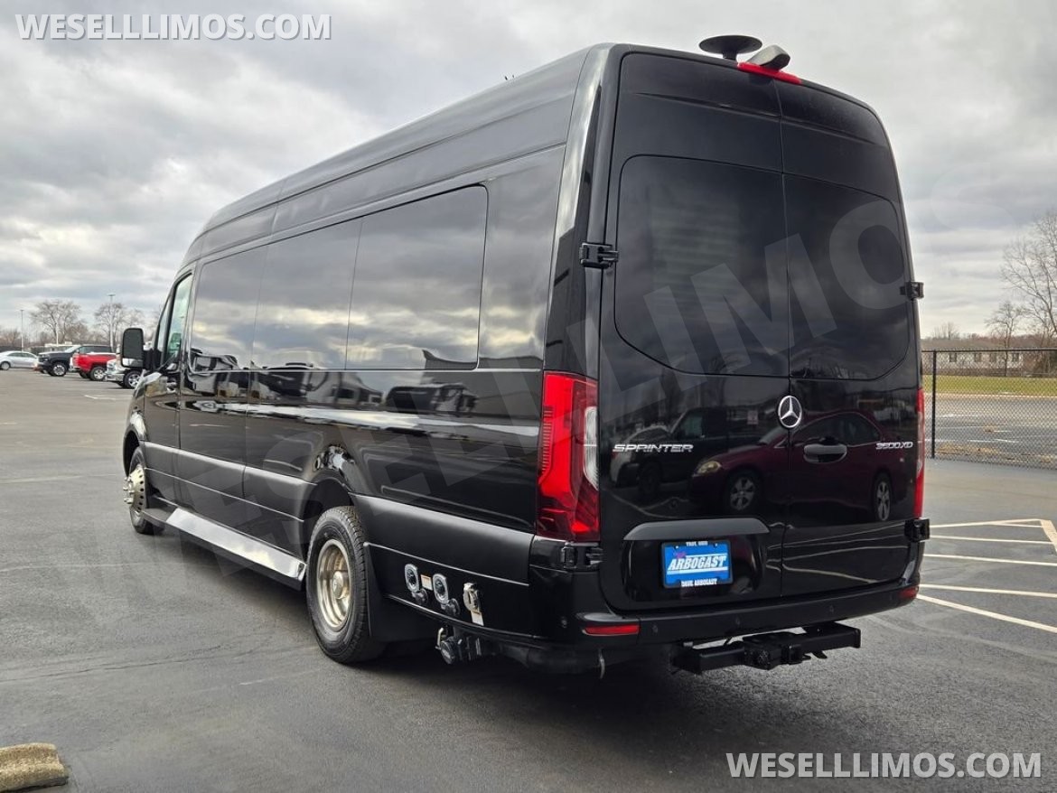 Photo of Sprinter for sale: 2020 Mercedes-Benz Luxe Cruiser by Midwest Automotive Designs
