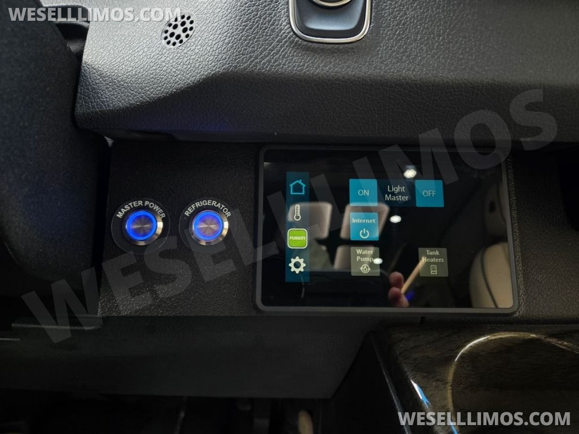 Photo of Sprinter for sale: 2020 Mercedes-Benz Luxe Cruiser by Midwest Automotive Designs