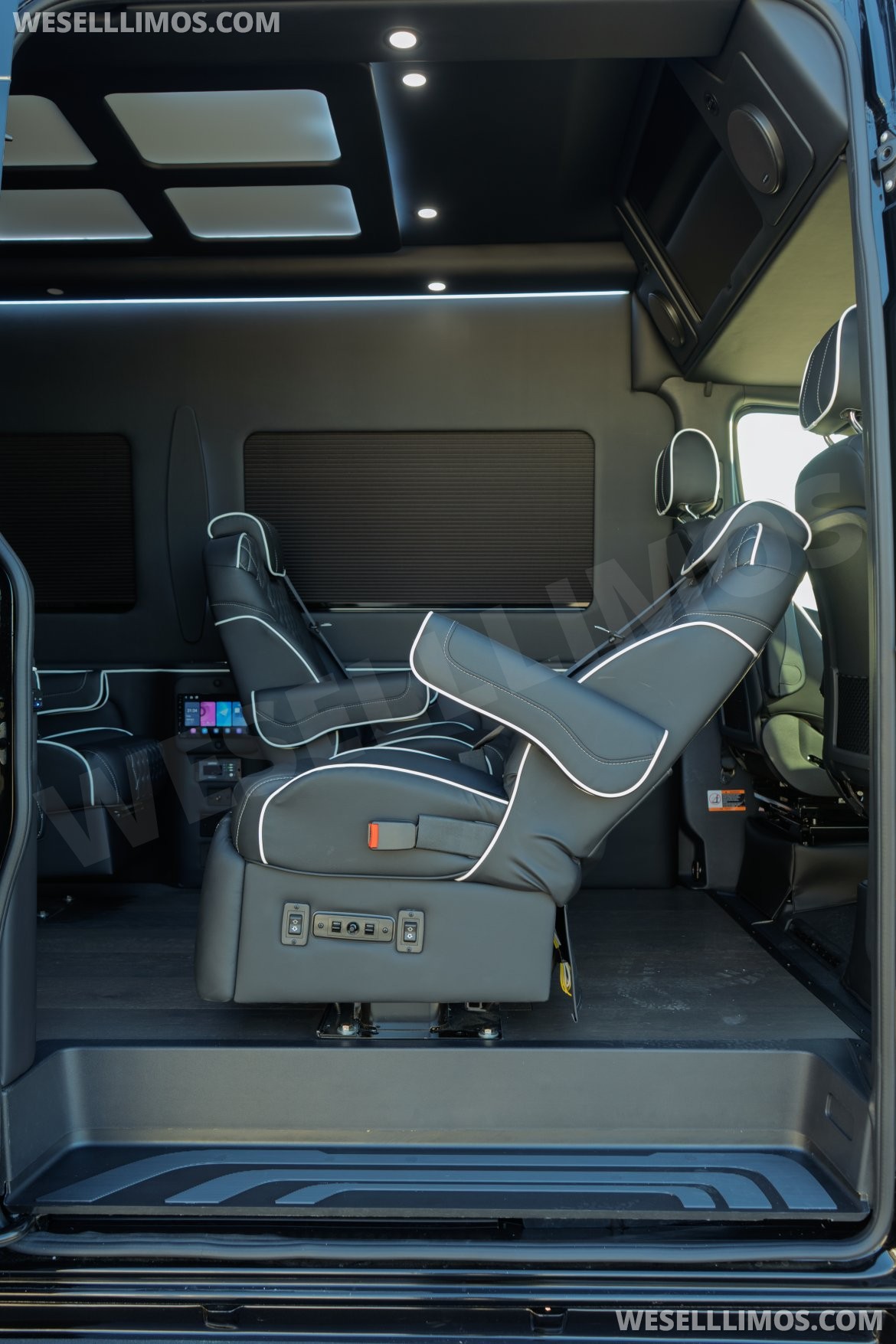 Photo of Sprinter for sale: 2025 Mercedes-Benz Sprinter 2500 290"