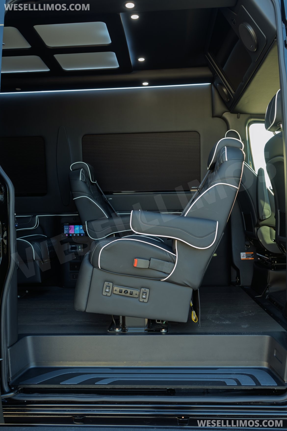 Photo of Sprinter for sale: 2025 Mercedes-Benz Sprinter 2500 290"