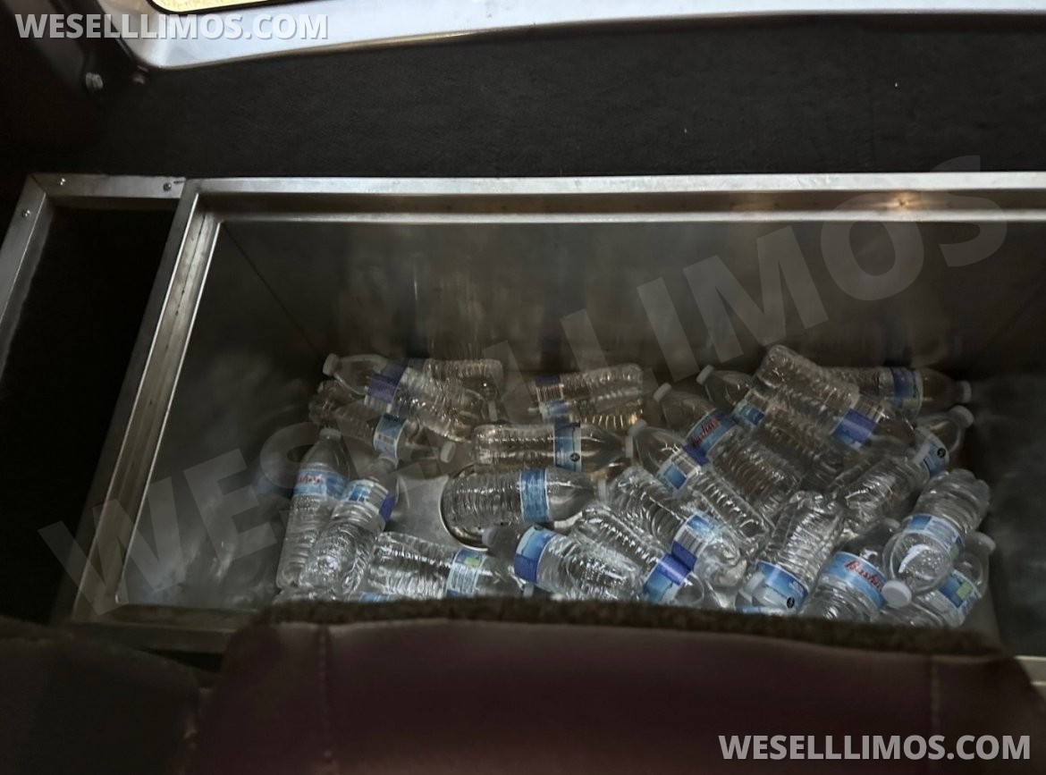 Photo of Shuttle Bus for sale: 2014 Mercedes-Benz 3500 Sprinter 24"