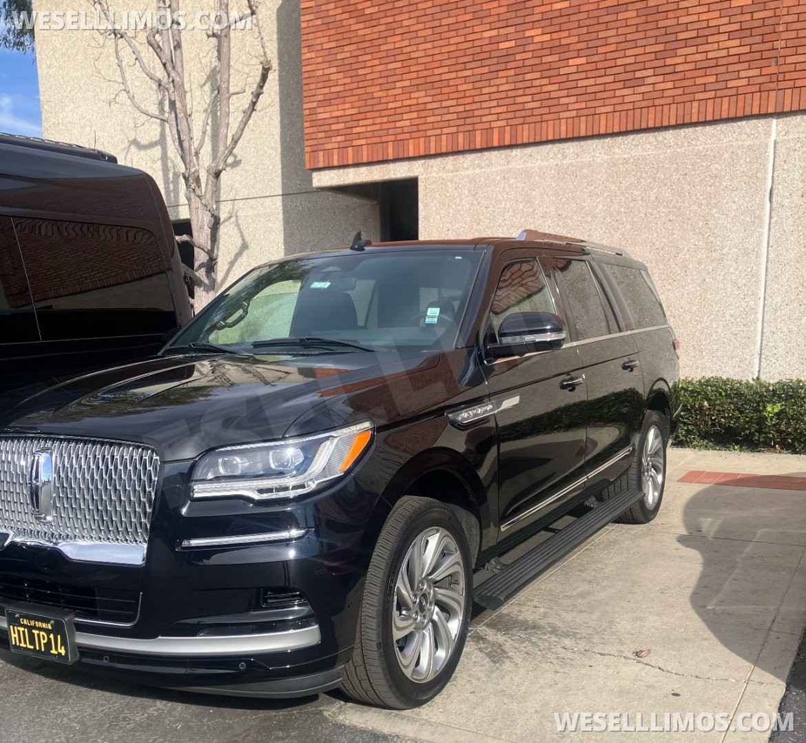 Photo of SUV for sale: 2023 Lincoln Navigator