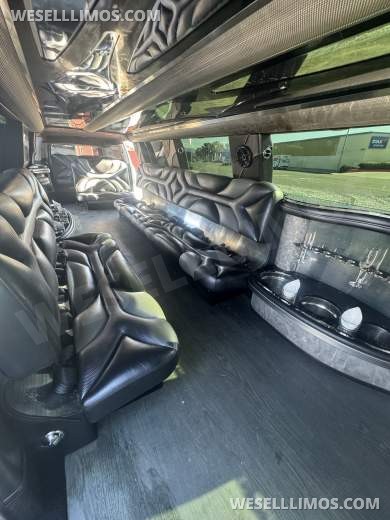 2016 Pinnacle Cadillac Escalade Limousine - Limousine for Sale in San Diego, CA - Photo 6