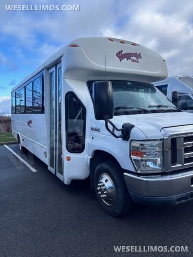 2018 Ford E450 Shuttle Bus - Shuttle Bus for Sale in Washington, PA - Photo 2