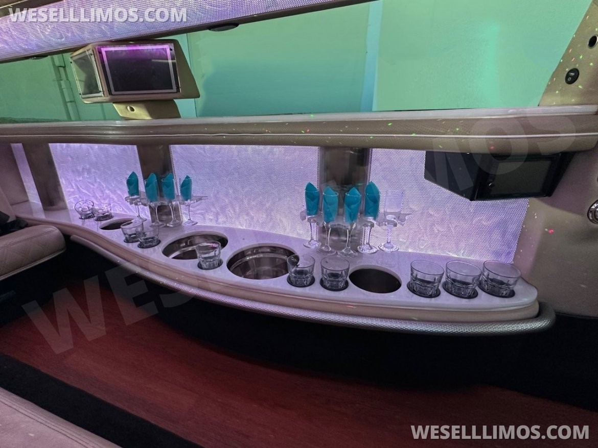 Photo of Limousine for sale: 2015 Chrysler 300 by Pinnacle Limousine