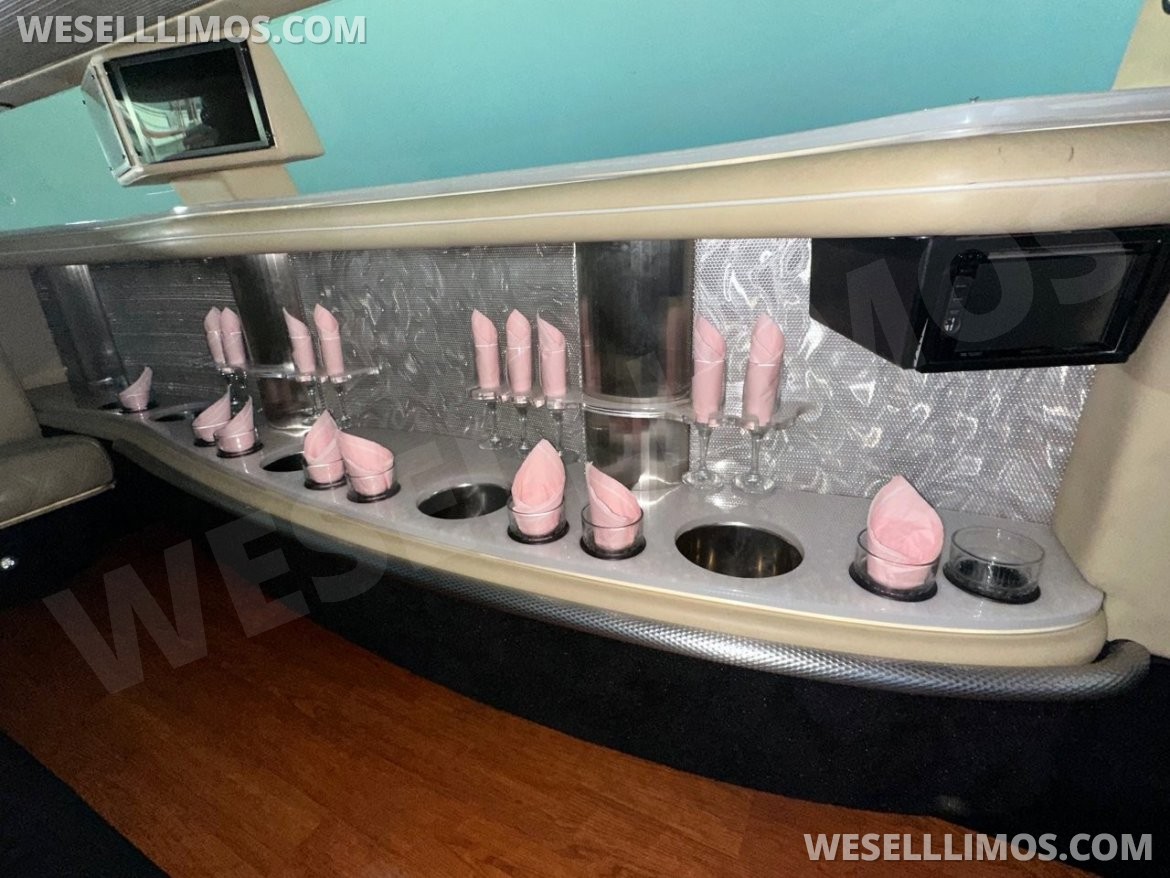 Photo of Limousine for sale: 2015 Chrysler 300 by Pinnacle Limousine