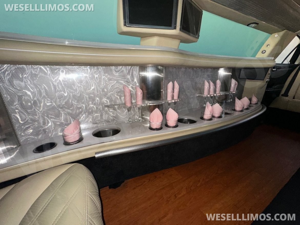 Photo of Limousine for sale: 2015 Chrysler 300 by Pinnacle Limousine