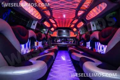 2007 Cadillac Escalade Limousine - Limousine for Sale in Anaheim, CA - Photo 2