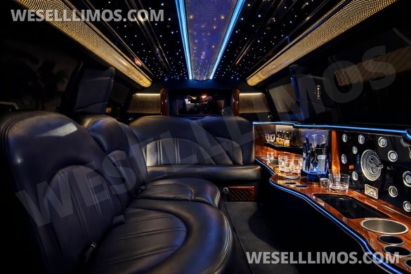2013 Lincoln MKT Limousine for Sale in Anaheim, CA - Photo 2