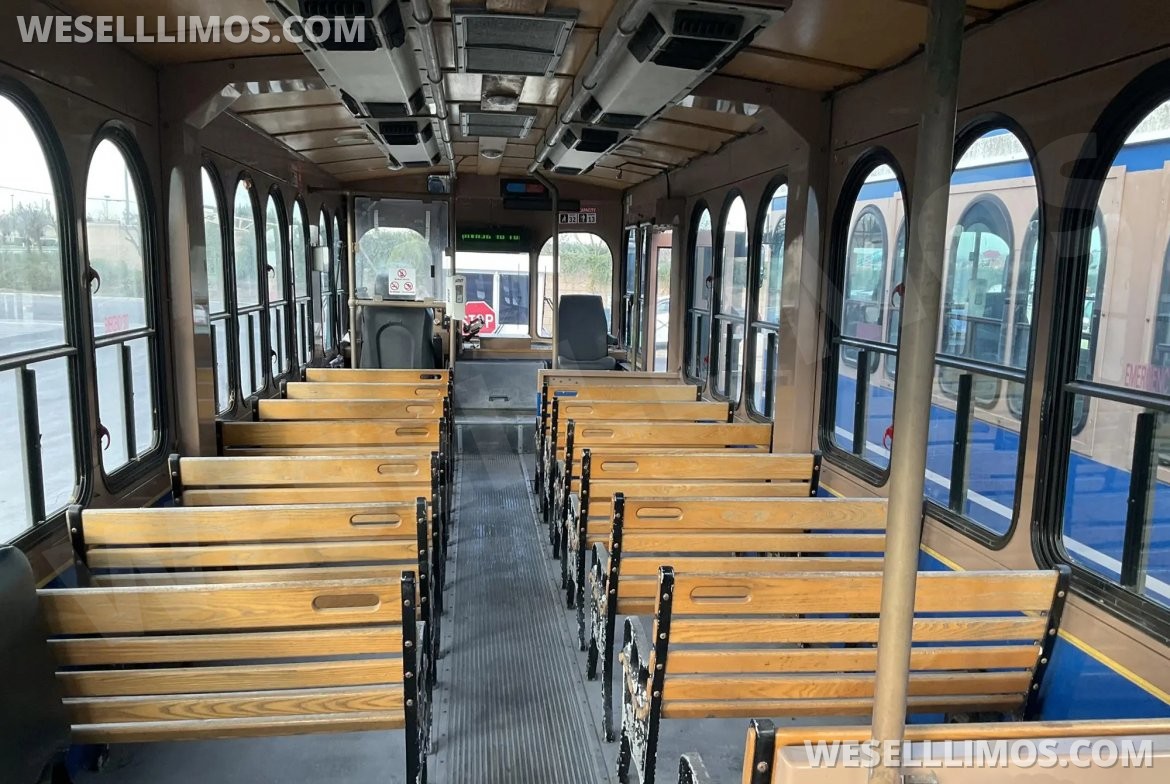 Photo of Trolley for sale: 2010 Ford F53 by Hometown Trolley