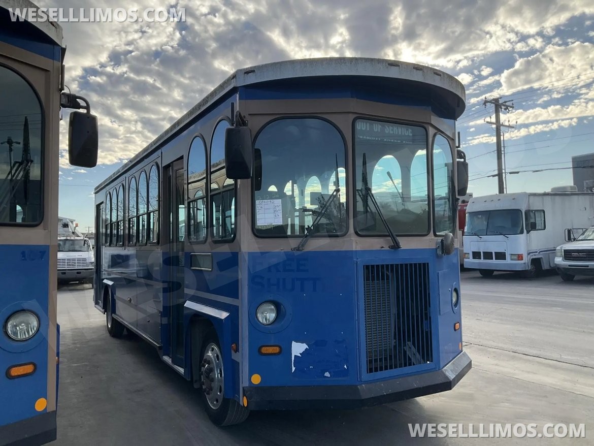 Photo of Trolley for sale: 2010 Ford F53 by Hometown Trolley