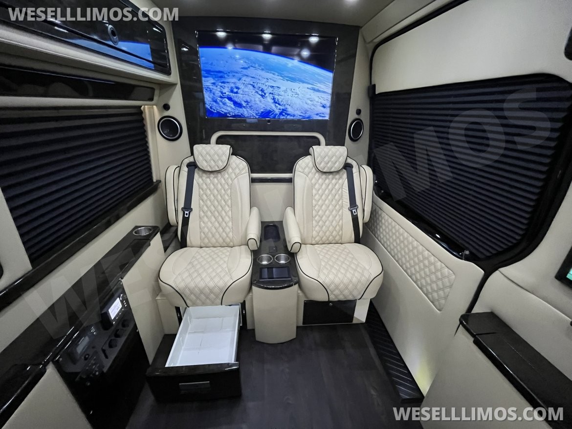 Photo of Sprinter for sale: 2018 Mercedes-Benz Sprinter 3500 Business Class 170" by Midwest Automotive Designs