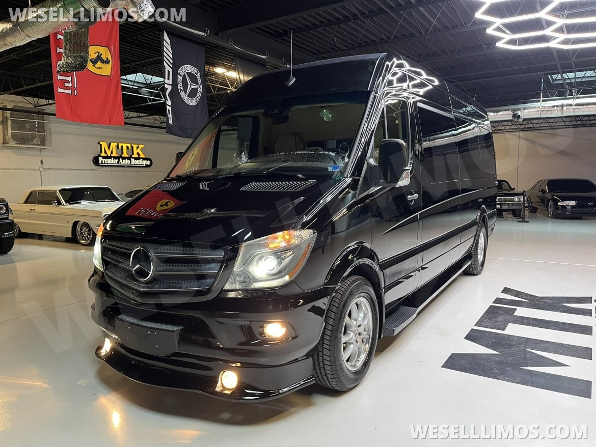 Photo of Sprinter for sale: 2018 Mercedes-Benz Sprinter 3500 Business Class 170" by Midwest Automotive Designs