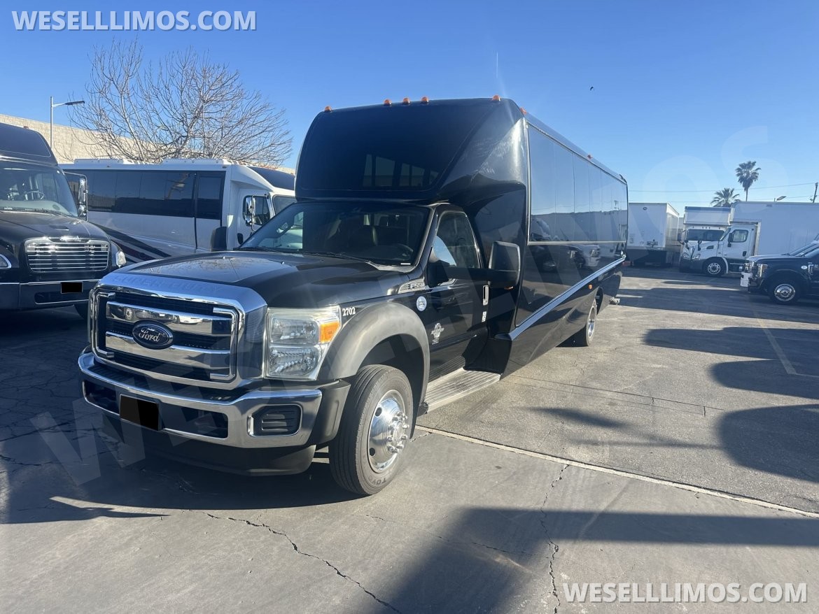 Shuttle Bus for sale: 2016 Ford F550 by Grech