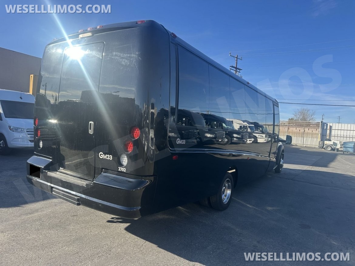 Photo of Shuttle Bus for sale: 2016 Ford F550 by Grech