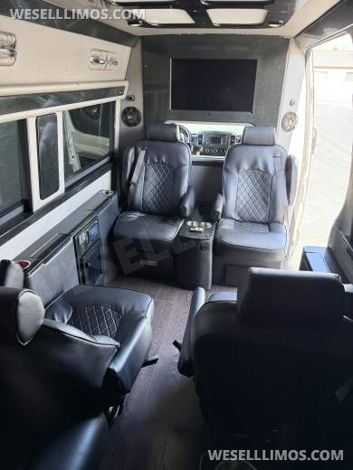 2015 Midwest Automotive Designs Mercedes-Benz Sprinter Executive Shuttle - Executive Shuttle for Sale in Carrollton, GA - Photo 26