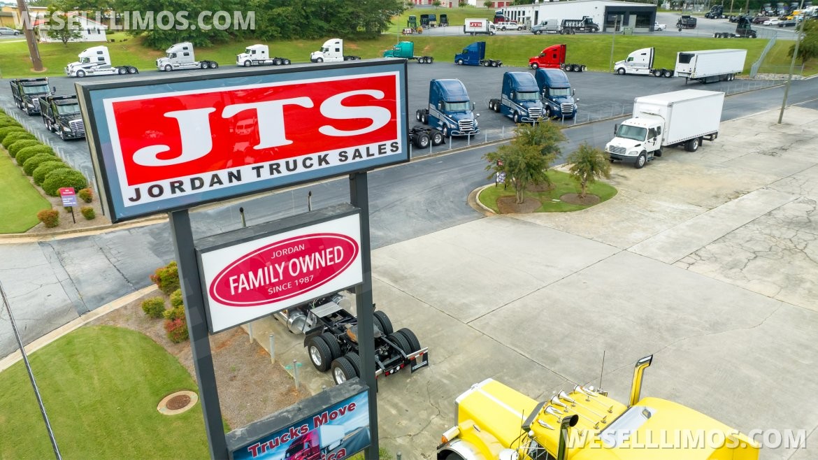 Photo of Executive Shuttle for sale: 2015 Mercedes-Benz Sprinter by Midwest Automotive Designs