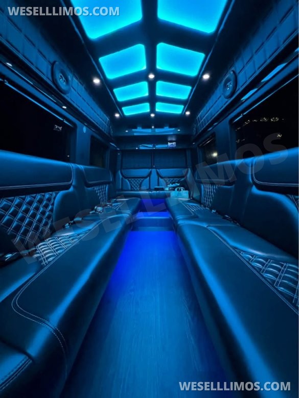 2019 Mercedes-Benz Spritner 3500 XD Sprinter for Sale in Solon, OH - Photo 3