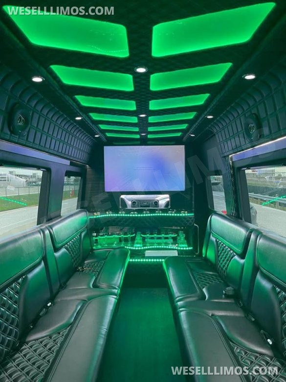 2019 Mercedes-Benz Spritner 3500 XD Sprinter for Sale in Solon, OH - Main Photo