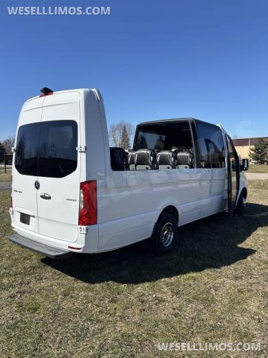 2026 TWR Specialty Vehicles Mercedes-Benz 4500 XD Panoramic Sprinter - Sprinter for Sale in Elkhart, IN - Photo 12