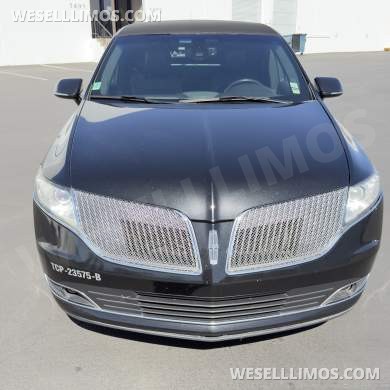 2016 Lincoln Mkt Limousine for Sale in Orange, CA