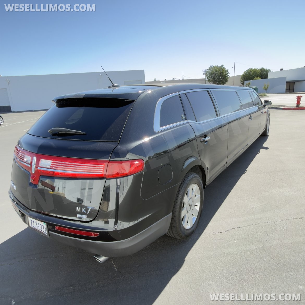 Photo of Limousine for sale: 2016 Lincoln Mkt 120" by Tiffany Coach Builders