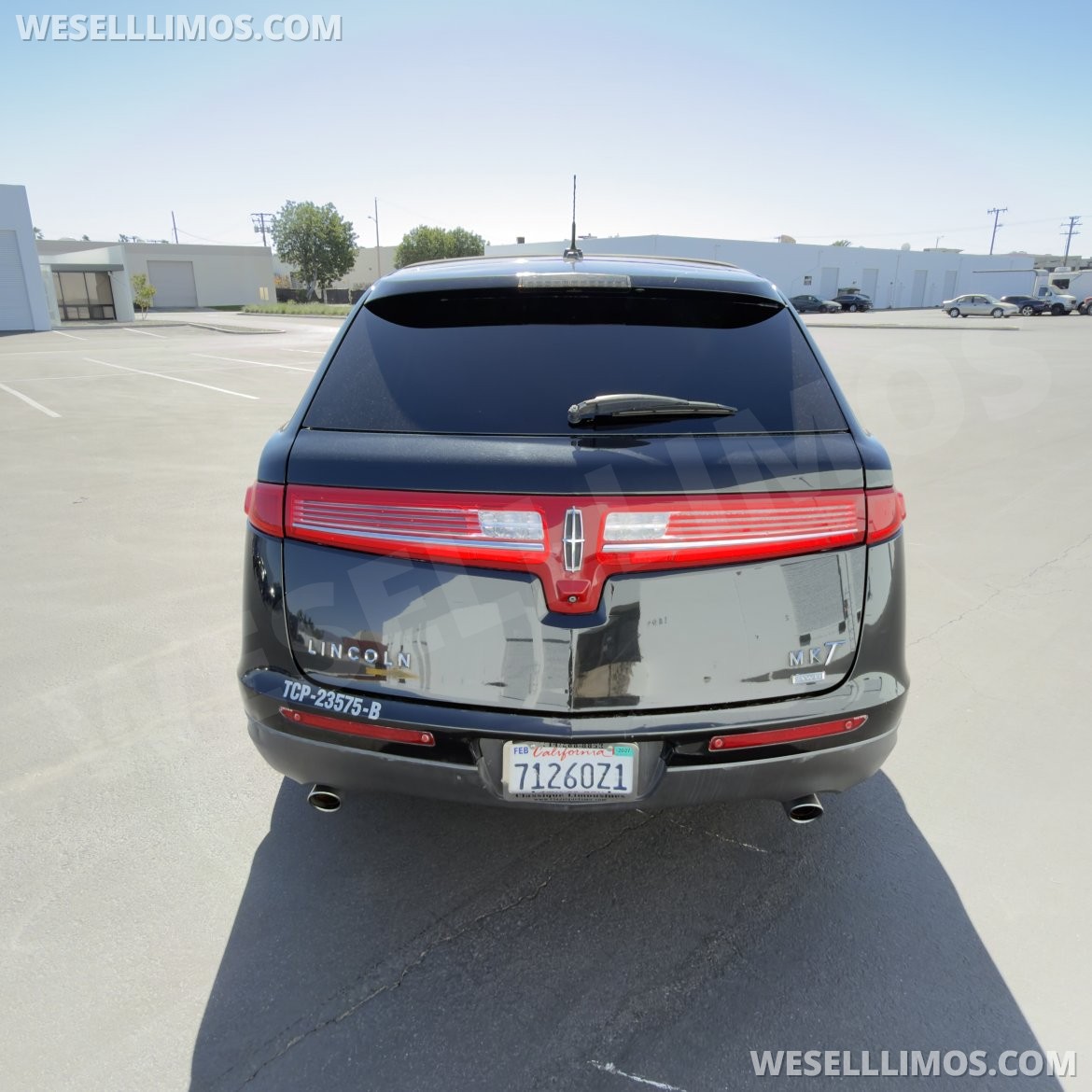 Photo of Limousine for sale: 2016 Lincoln Mkt 120" by Tiffany Coach Builders