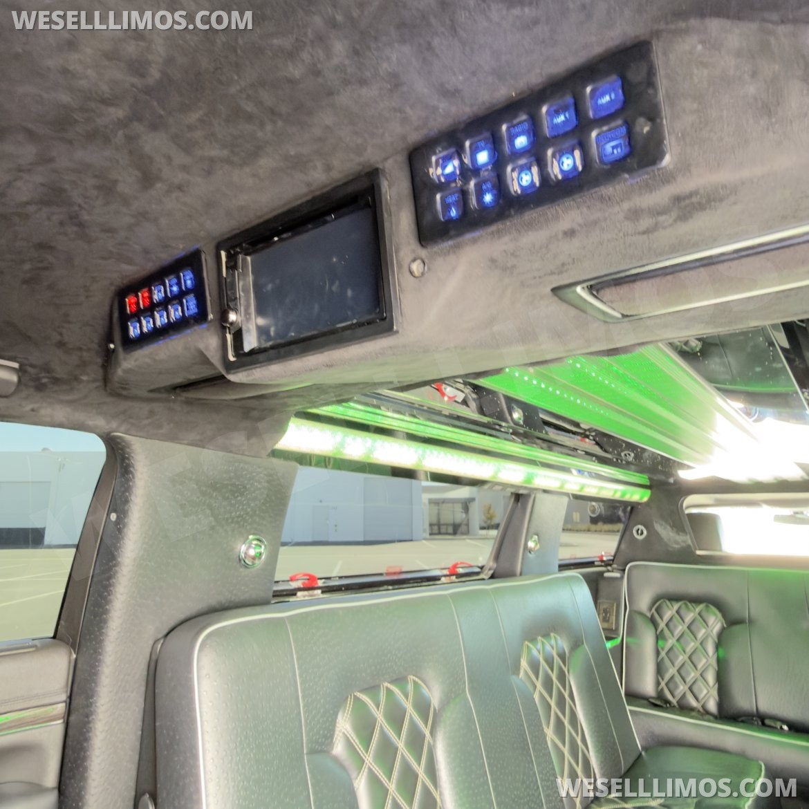 Photo of Limousine for sale: 2016 Lincoln Mkt 120" by Tiffany Coach Builders