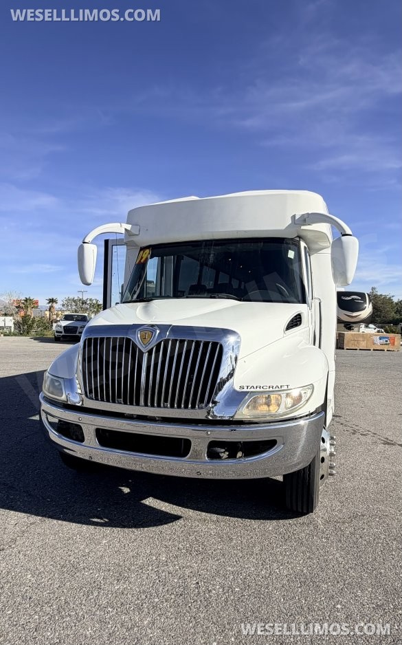 2009 International 3000 Shuttle Bus for Sale in Pahrump, NV - Photo 3
