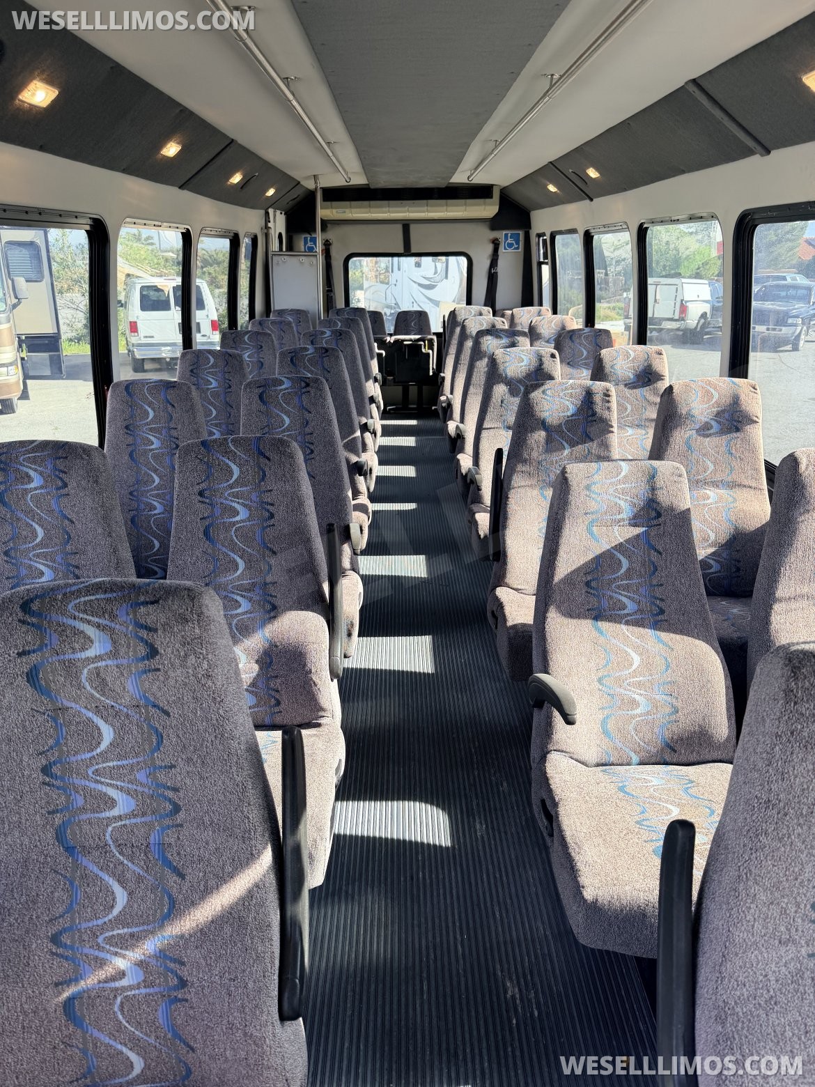 Photo of Shuttle Bus for sale: 2009 International 3000 by StarCraft