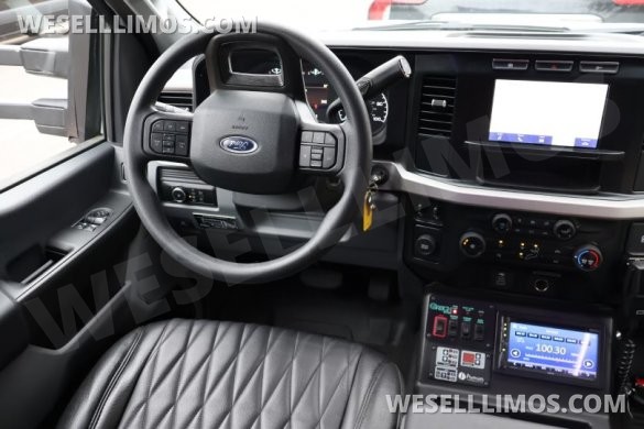 2023 Ford F-600 GM33 Executive Shuttle for Sale in Scottsdale, AZ - Photo 3