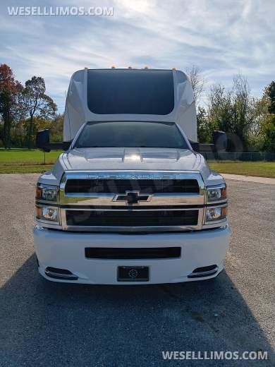 2023 Chevy 5500 Silverado Limo Bus - Limo Bus for Sale in Springfield, MO - Photo 7