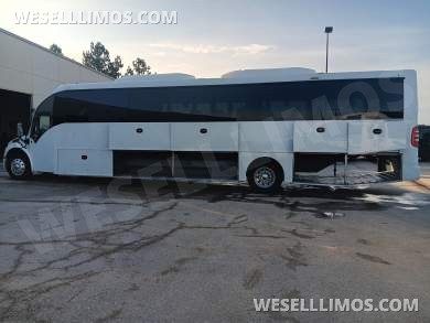 2020 Executive Coach Builders Freightliner M2 Executive Shuttle - Executive Shuttle for Sale in Springfield, MO - Photo 4