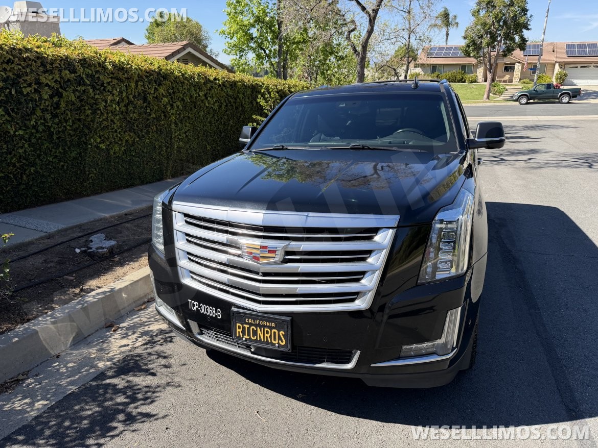 Photo of SUV for sale: 2019 Cadillac Escalade ESV by cadillac