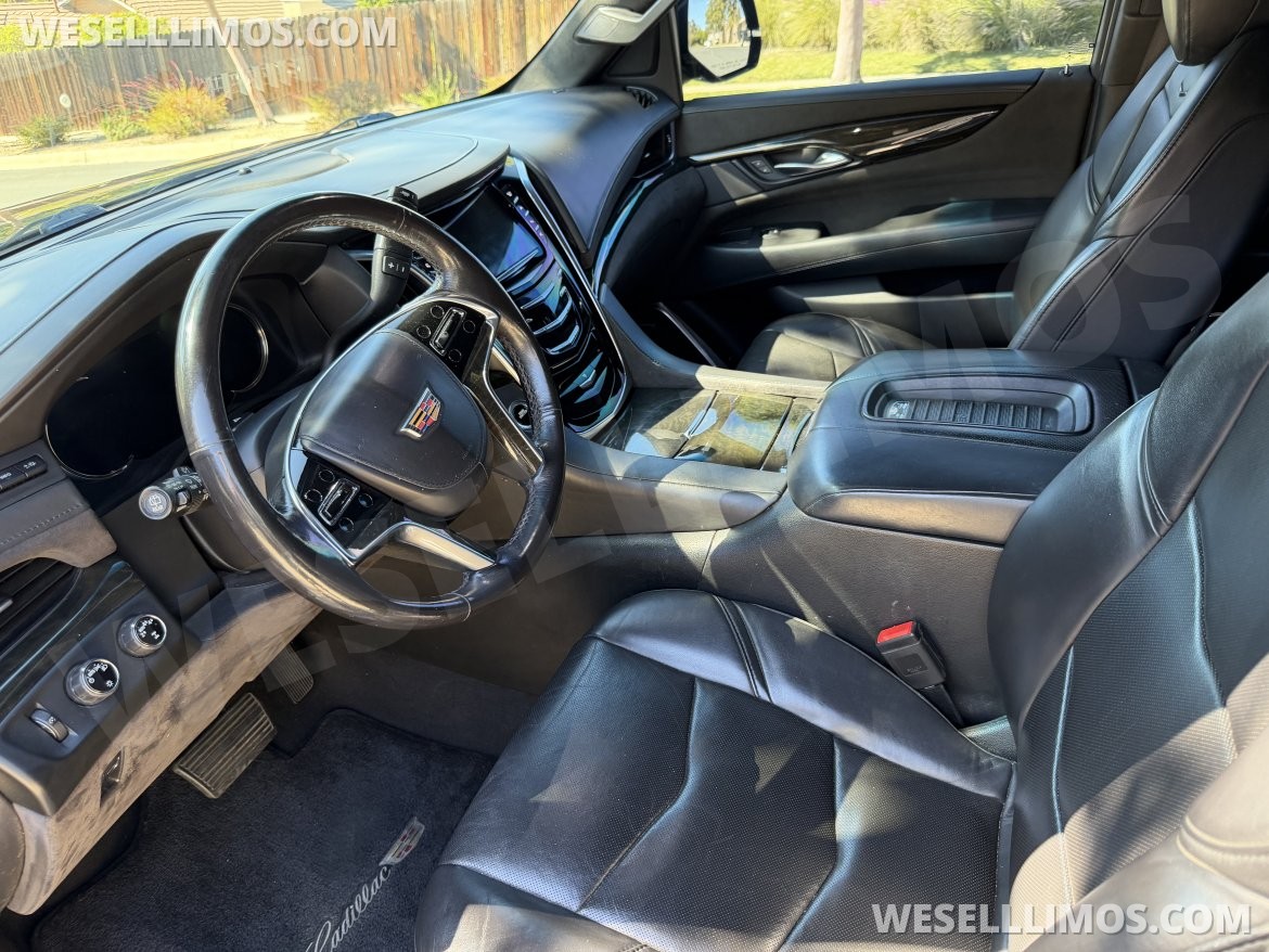 Photo of SUV for sale: 2019 Cadillac Escalade ESV by cadillac