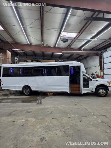 2012 Ford F550 28 Passenger Limo Bus by LGE - Limo Bus for Sale in Erie, PA - Photo 14