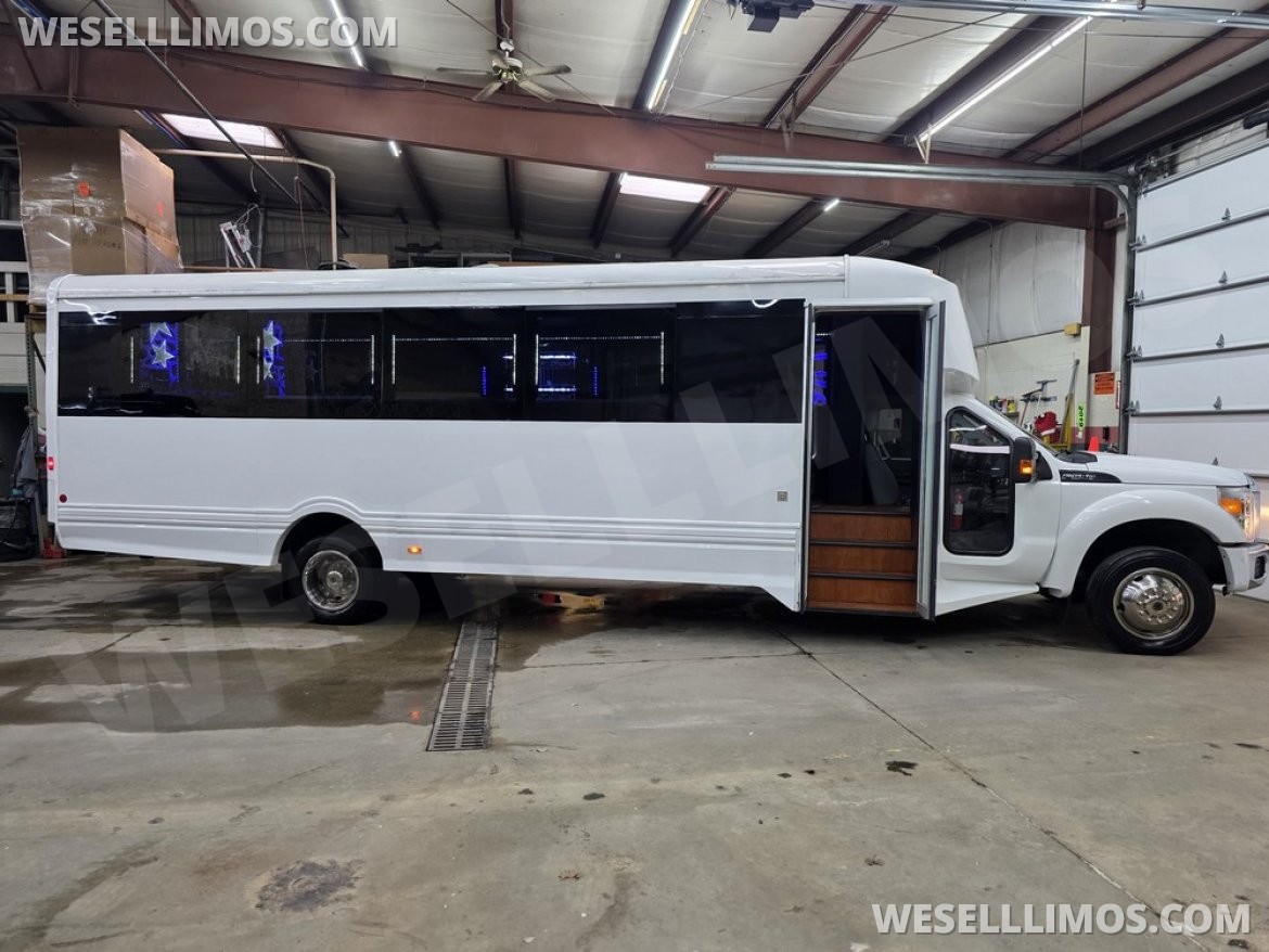 Photo of Limo Bus for sale: 2012 Ford F550 by LGE