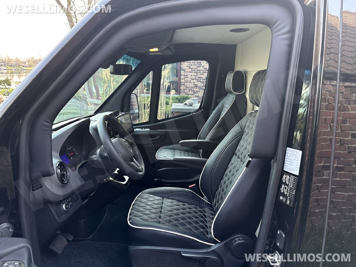 Photo of Sprinter for sale: 2020 Mercedes-Benz Sprinter by Auto Elite