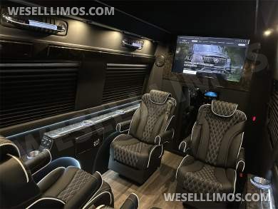 New Starlight Ceiling AMG Trim 14 Passenger Road Liner Limousine 2024 Auto Elite MB Sprinter - Sprinter for Sale in Elkhart, IN - Photo 23