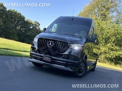 New Starlight Ceiling AMG Trim 14 Passenger Road Liner Limousine 2024 Auto Elite MB Sprinter - Sprinter for Sale in Elkhart, IN - Photo 47