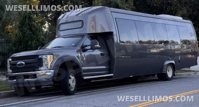 2018 Ford F550 Limo Bus for Sale in Los Angeles, CA