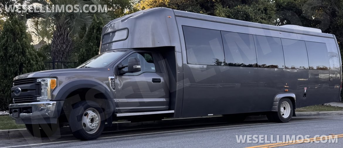 Photo of Limo Bus for sale: 2018 Ford F550 33" by Exotic coach