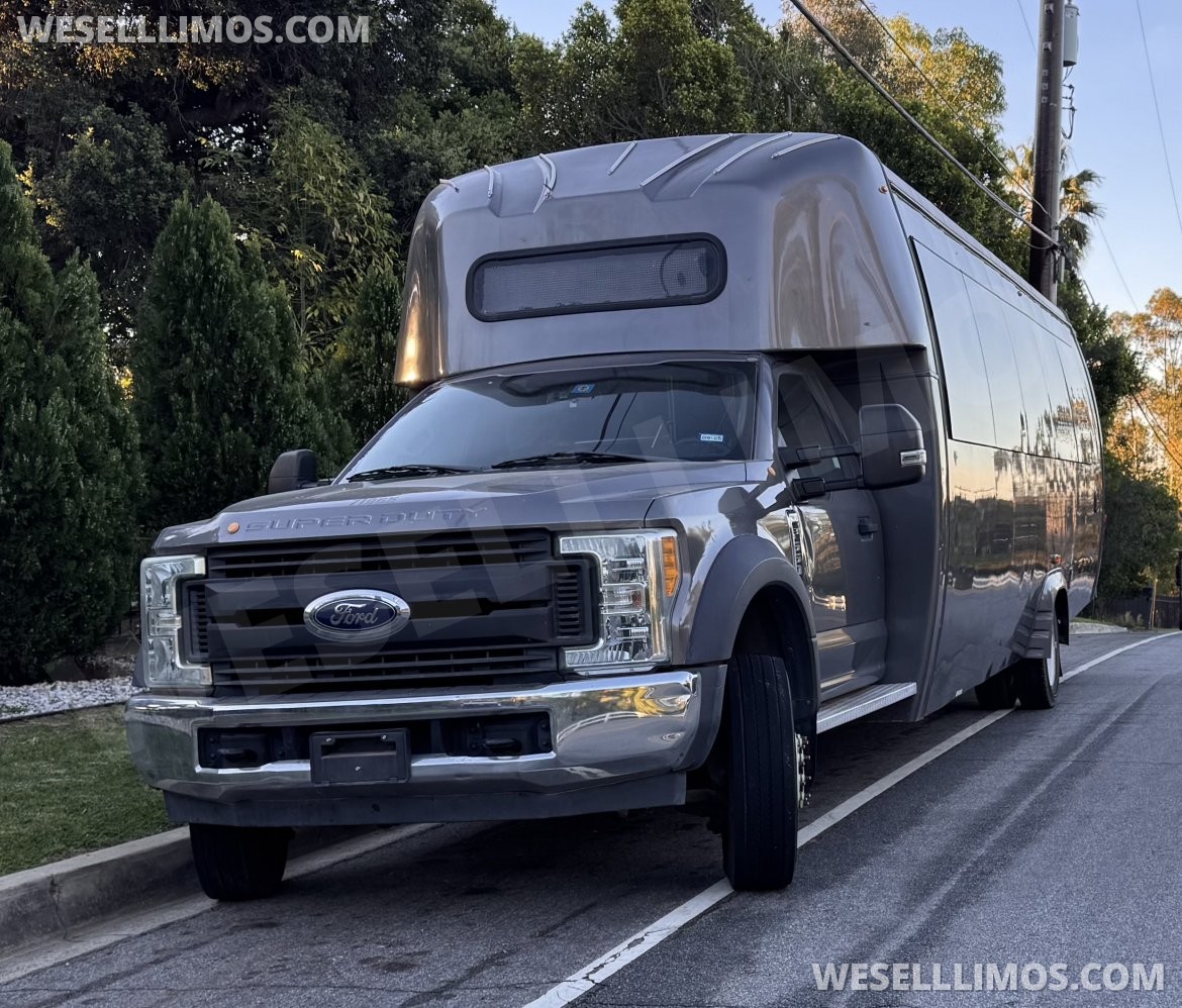 Photo of Limo Bus for sale: 2018 Ford F550 33" by Exotic coach